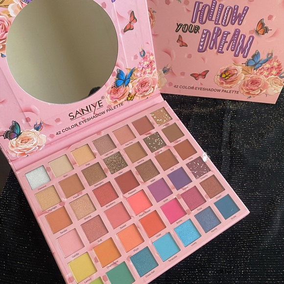 Eyeshadow bundle - Picture 2 of 9